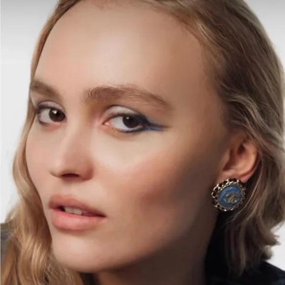 Chanel denim collection eyeliner - Picture 14 of 16